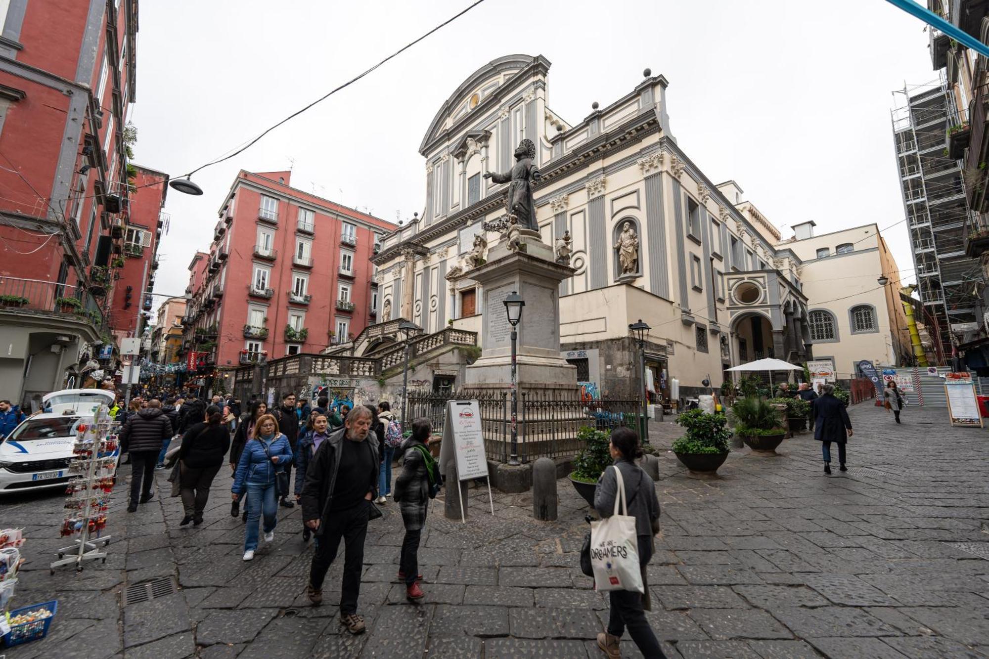 Dimora 5 Santi Hotel Napoli Eksteriør billede
